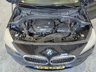 BMW 2-serie 216D 7p High Executive picture 13