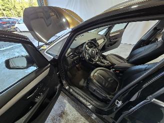 BMW 2-serie 216D 7p High Executive picture 20