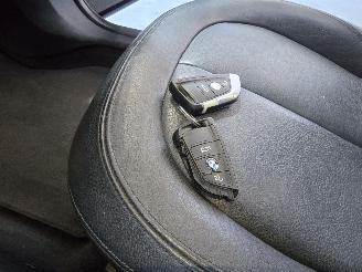 BMW 2-serie 216D 7p High Executive picture 35