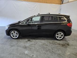 BMW 2-serie 216D 7p High Executive picture 4