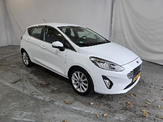 uszkodzony samochody osobowe Ford Fiesta 1.0 EcoB Titanium 2017/9