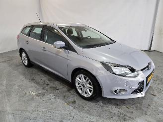 uszkodzony samochody osobowe Ford Focus 1.0 EcoB. Titanium 2013/7