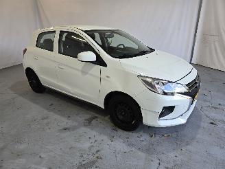 krockskadad bil auto Mitsubishi Space-star 1.0 Cool+ 2020/11