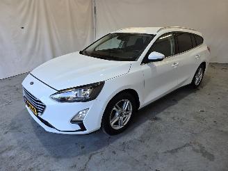 skadebil auto Ford Focus 1.0 EcoB. Tr Ed. bns 2019/9