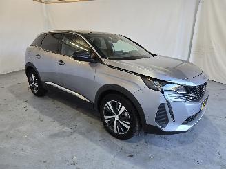Coche accidentado Peugeot 3008 1.6 HYbrid All P.Bns 2023/10