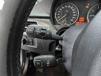 BMW 3-serie 320i Touring picture 20
