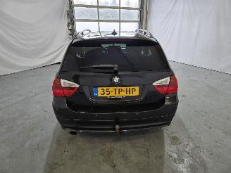 BMW 3-serie 320i Touring picture 6