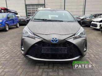 Toyota Yaris Yaris III (P13), Hatchback, 2010 / 2020 1.5 16V Hybrid picture 2