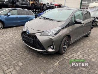 Uttjänta bilar auto Toyota Yaris Yaris III (P13), Hatchback, 2010 / 2020 1.5 16V Hybrid 2020/6