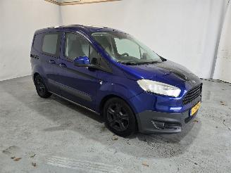Schadeauto Ford Transit COURIER 2016/3