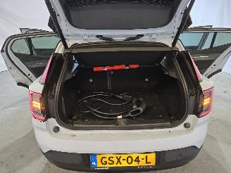 Volvo EX30 Single Motor Extended Range Ultra 69 kWh picture 25