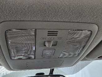 Toyota Prius Plus Wagon 1.8 Aspiration 96g picture 32