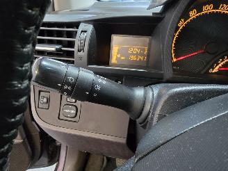 Toyota iQ 1.0 L picture 26