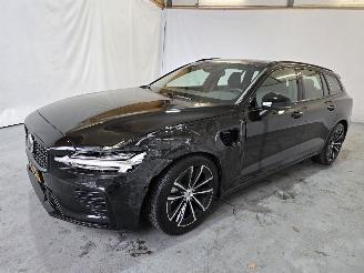 Volvo V-60 2.0 T6 Plug-in hybrid AWD Plus Dark picture 3