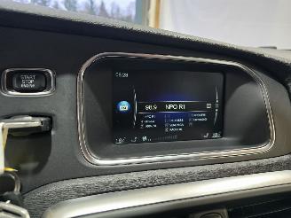 Volvo V-40 2.0 D2 R-Design Bns picture 31
