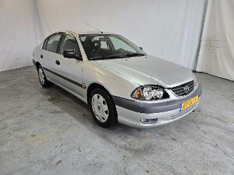 Avarii autoturisme Toyota Avensis 1.6-16V Linea Terra 2000/12