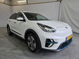 Unfallwagen Kia e-Niro ExecutiveLine 64 kWh 2020/8