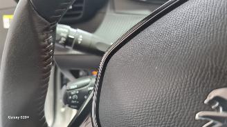 Peugeot e-208 EV Active 50 kWh picture 26