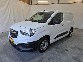 Opel Combo 1.2 PT 110 SenS L1 picture 3