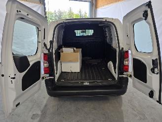 Opel Combo 1.2 PT 110 SenS L1 picture 22