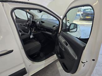 Opel Combo 1.2 PT 110 SenS L1 picture 19