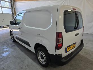 Opel Combo 1.2 PT 110 SenS L1 picture 5