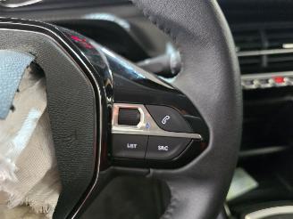 Peugeot 208 1.2 PT Active Pack picture 26