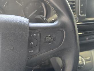 Toyota ProAce 2.0 D-4D Professional picture 25
