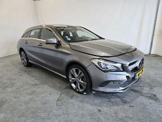  Mercedes Cla-klasse Shooting Brake 180 Prestige 2017/4