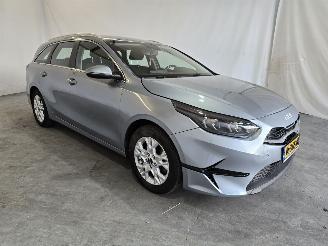 skadebil auto Kia Ceed Sportswagon 1.5 T-GDi DynamicLine 2022/11