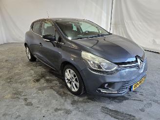damaged passenger cars Renault Clio 0.9 TCe Limited 2016/10
