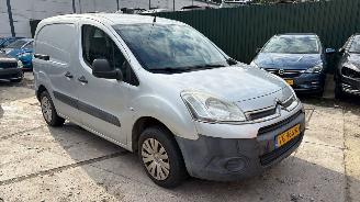 krockskadad bil bedrijf Citroën Berlingo 1.6 e-HDI 500 Club Economy 2014/1