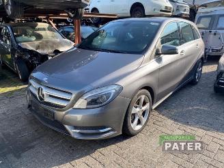 Uttjänta bilar auto Mercedes B-klasse B (W246/W242), Hatchback, 2011 / 2018 1.6 B-180 BlueEFFICIENCY Turbo 16V 2014/9