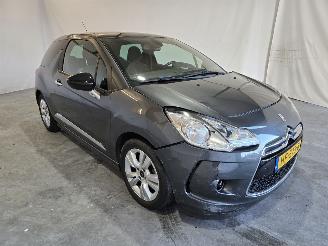 Coche accidentado Citroën DS3 1.2 PureTech Bns 2015/10