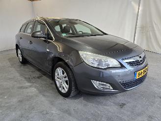 Coche accidentado Opel Astra SPORTS TOURER 1.4 2012/5