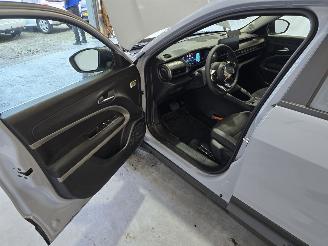 Jeep Avenger Longitude 54 kWh picture 26