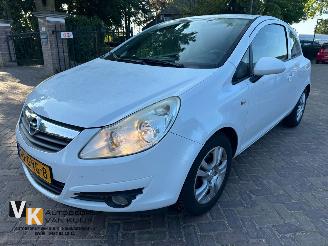 uszkodzony samochody osobowe Opel Corsa 1.4-16V Enjoy 2008/7