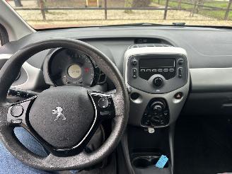Peugeot 108 1.0 e-VTi Active TOP picture 13