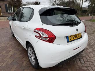 Peugeot 208 1.2 e-VTi Active  automaat picture 8