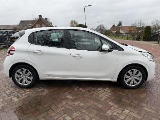 Peugeot 208 1.2 e-VTi Active  automaat picture 5