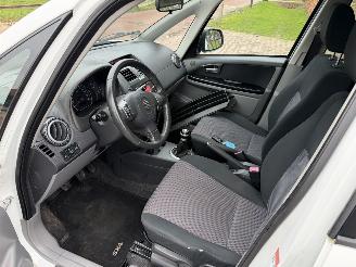 Suzuki SX4 1.6 Comfort picture 9