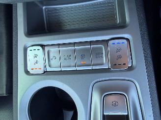 Hyundai Kona EV Premium 64 kWh picture 20