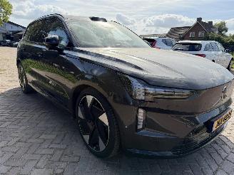 damaged passenger cars Volvo EX90 Twin Motor Performance Ultra 7P 111 Kwh 2025/11