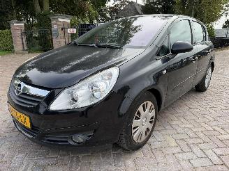 uszkodzony samochody osobowe Opel Corsa 1.4-16V Enjoy 2008/1