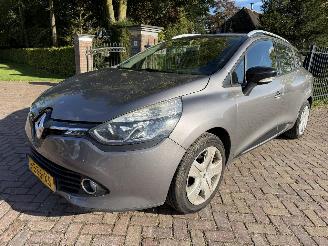 Vrakbiler auto Renault Clio 0.9 EXPRESSION 2014/6