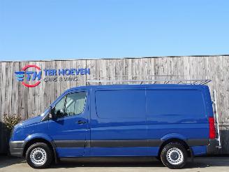 Schadeauto Volkswagen Crafter 2.0 TDi L2H1 Airco Cruise Standkachel Trekhaak 100KW Euro 5 2015/5