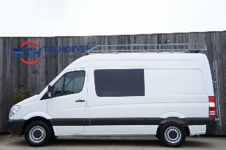 Schadeauto Mercedes Sprinter 311 CDi L2H2 Automaat Airco Cruise Trekhaak 80KW Euro 4 2009/12