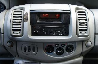 Renault Trafic 2.0 DCi Lang 9-Sitzer MOTORSCHADEN picture 13
