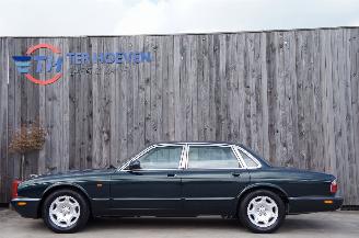 Coche accidentado Jaguar XJ Sovereign 3.2 V8 Airco Navi Cruise 174KW 2000/5
