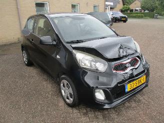 Vaurioauto  passenger cars Kia Picanto 1.0 CVVT Comfort Pack Airco NAP 2011/9